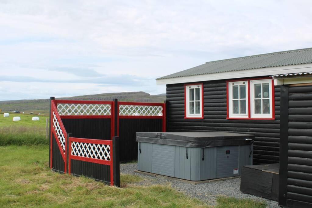 Cosy Cottage-Alfabakki-With Hot Tub Stori-Bakki Exterior foto